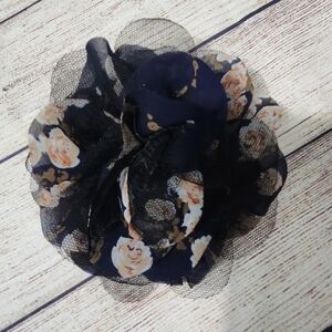 Vintage Floral Black and Cream Hair Accessory